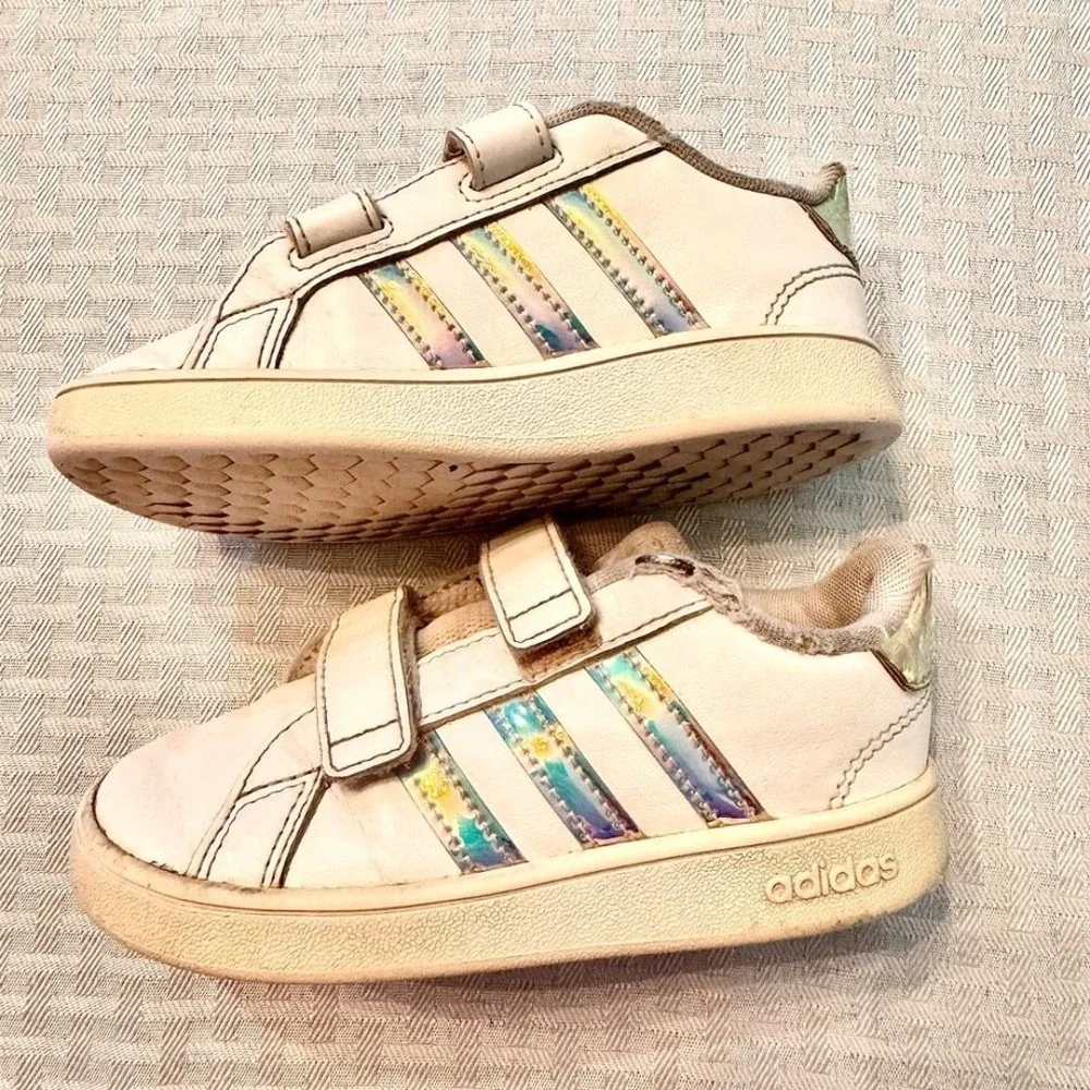 Adidas Advantage‎ Shoes Toddler 9K White Iridescent Stripes Velcro Sneakers